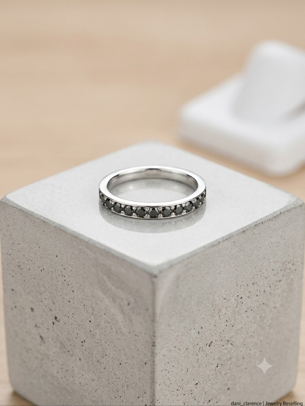 Moissanite 1.0CTW NWT Black Stone 925 Sterling Silver Ring,  Size 7